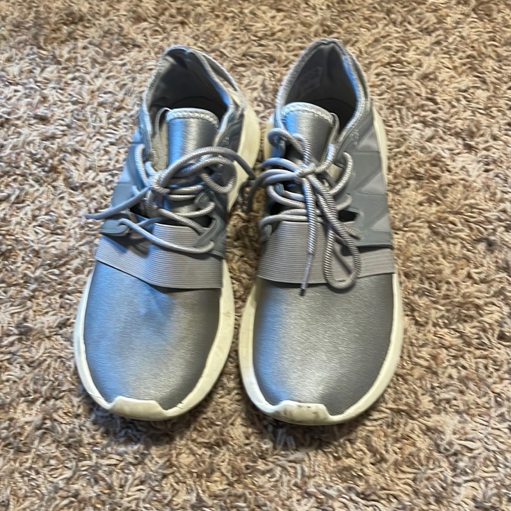 Adidas - Picture 2 of 3